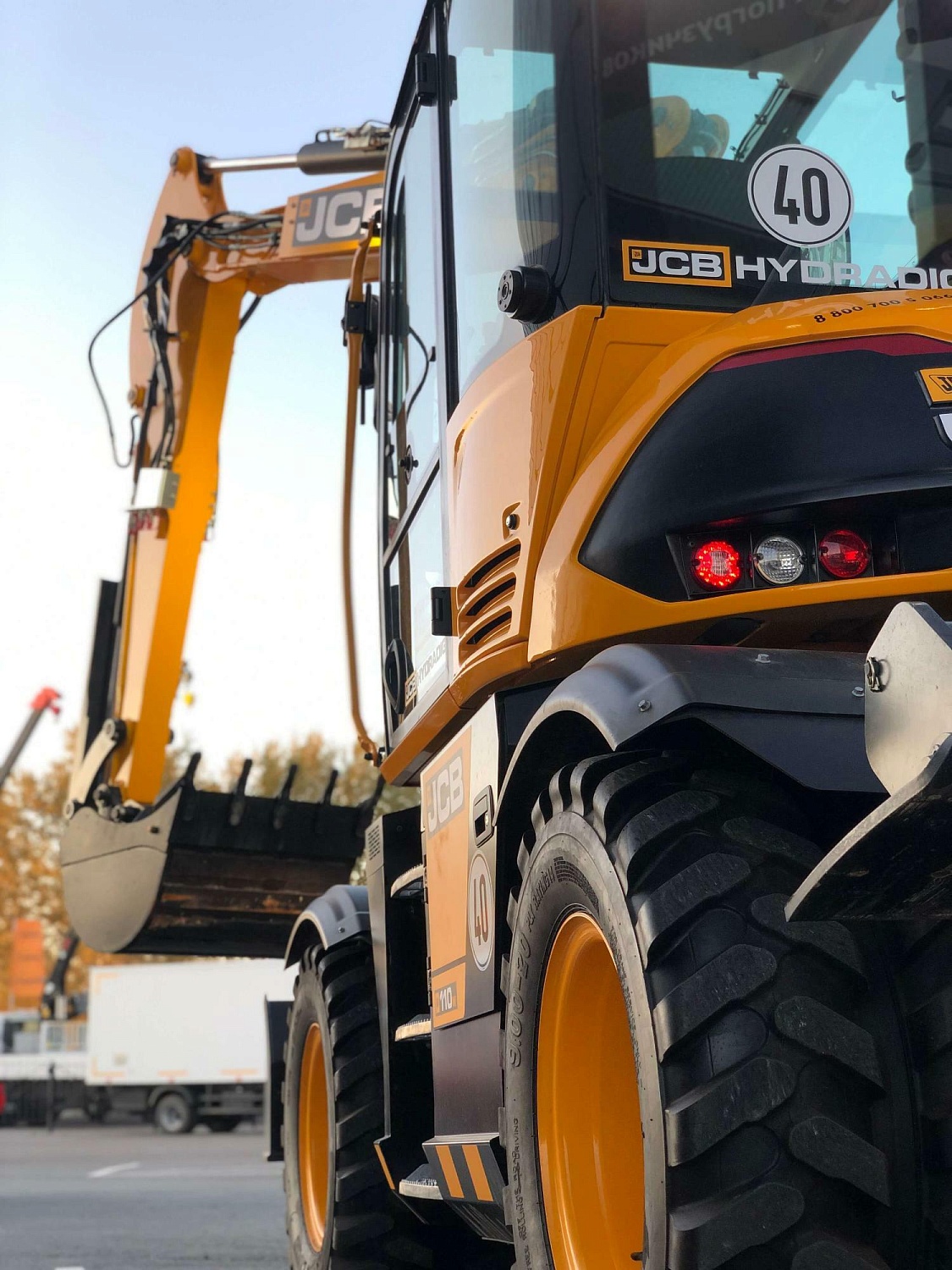 JCB Hydradig. Покорение севера